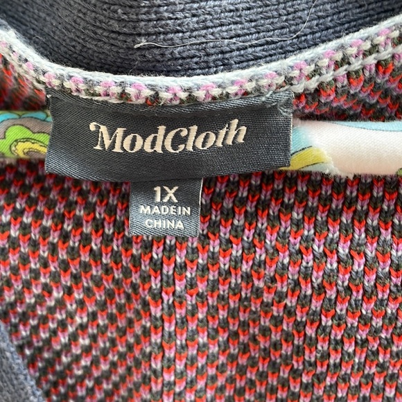 Modcloth ladybug 🐞 knitted vest cardigan 1X 🐞 jacket - Picture 3 of 4